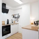 아파트 Neu / Design / Altstadt / Kueche / Netflix
