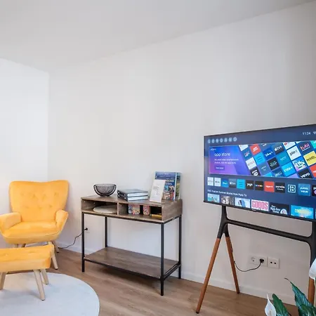 Neu / Design / Altstadt / Kueche / Netflix Lejlighed *