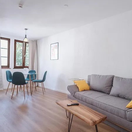 Neu / Design / Altstadt / Kueche / Netflix Lejlighed *